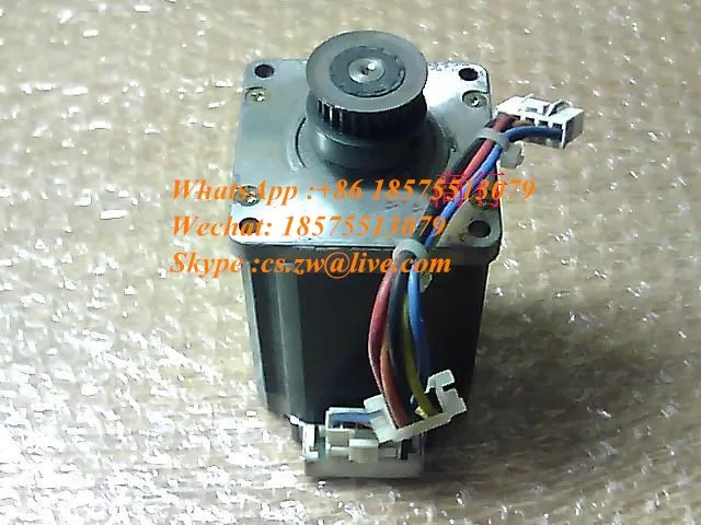 

Импортный шаговый двигатель Sanyang StepSyn DC1.5A 0.72DEG 103H7853-8053, б/у