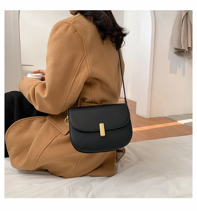 

Women Latest style Messenger bag All-match Simple saddle bag High Capacity Shoulder Bags Casual brand fashion Bolsas Feminina