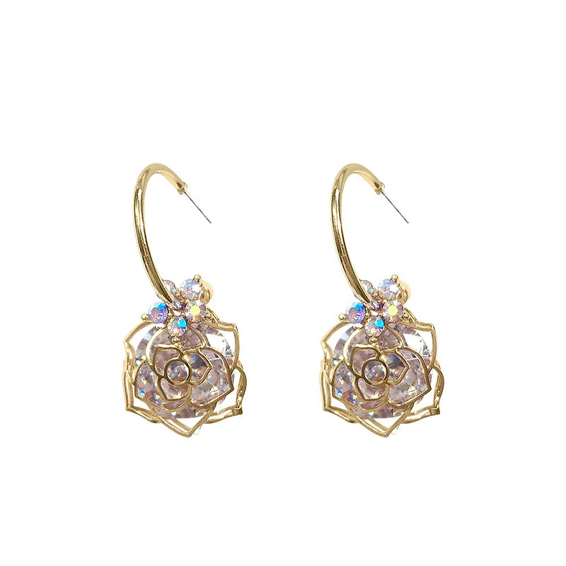

Fashionable Flower Ear Nail Female Stereo Petal Earring Korea New Style Temperament Ear Drop Is Contracted And Delicate Earring