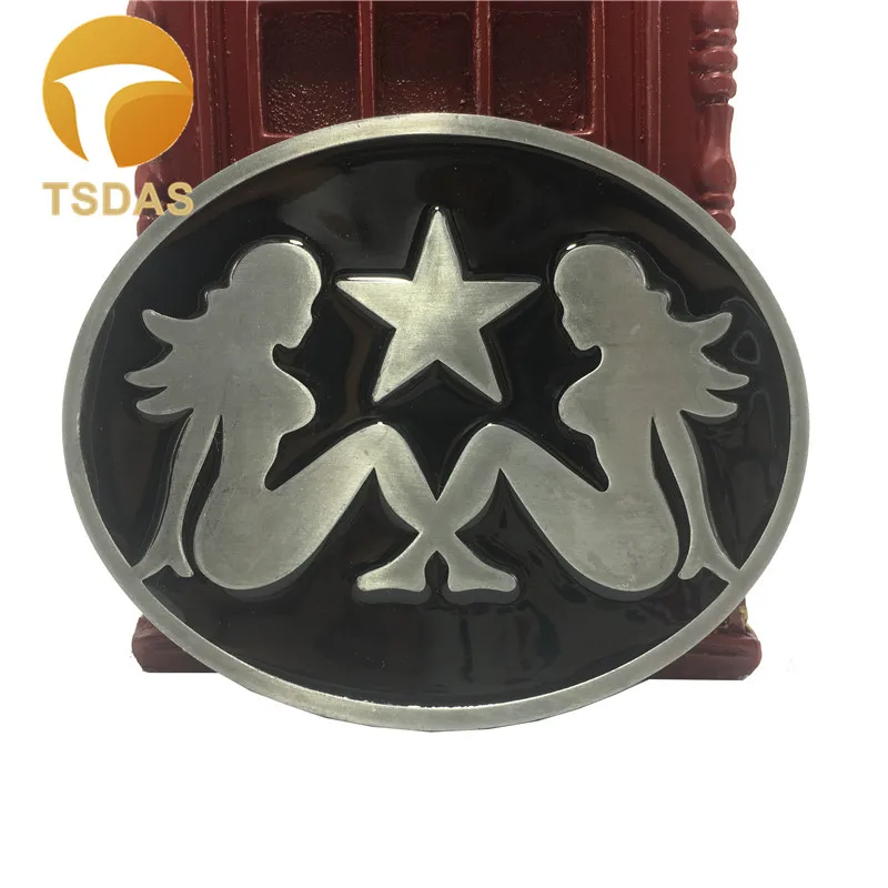 Подвеска две сексуальные девушки и лента пентаграммы металлическая Пряжка