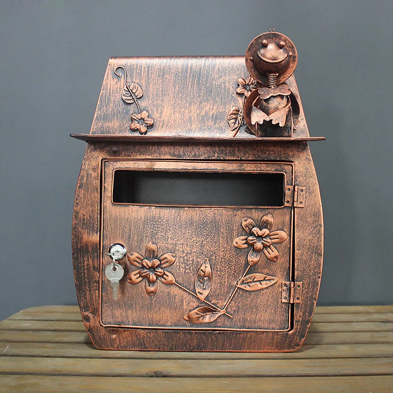 

European mailbox pastoral iron mailbox soft decoration mailbox garden antique Pendant