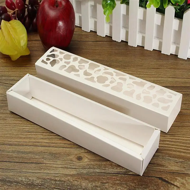

White Hollow Macaron Cake Biscuit Pastry Storage Holder For Valentine's Day Party Muffin Cupcake Container