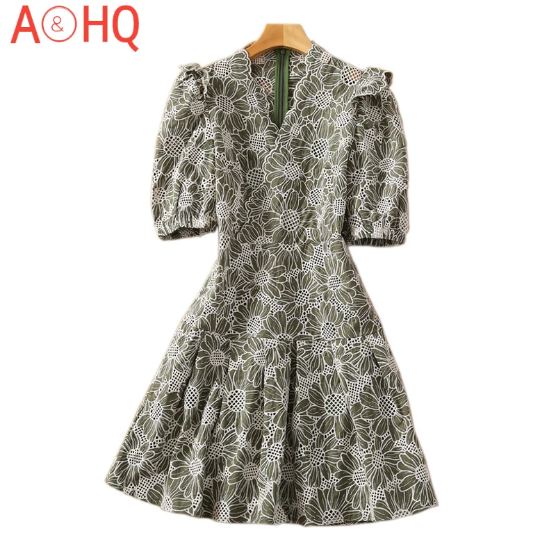 

Mini Dress Summer New Women'S Flower Embroidery Hollow Short Sleeve Fashionable V-Neck Dress + Green Suspender Lining Dresses