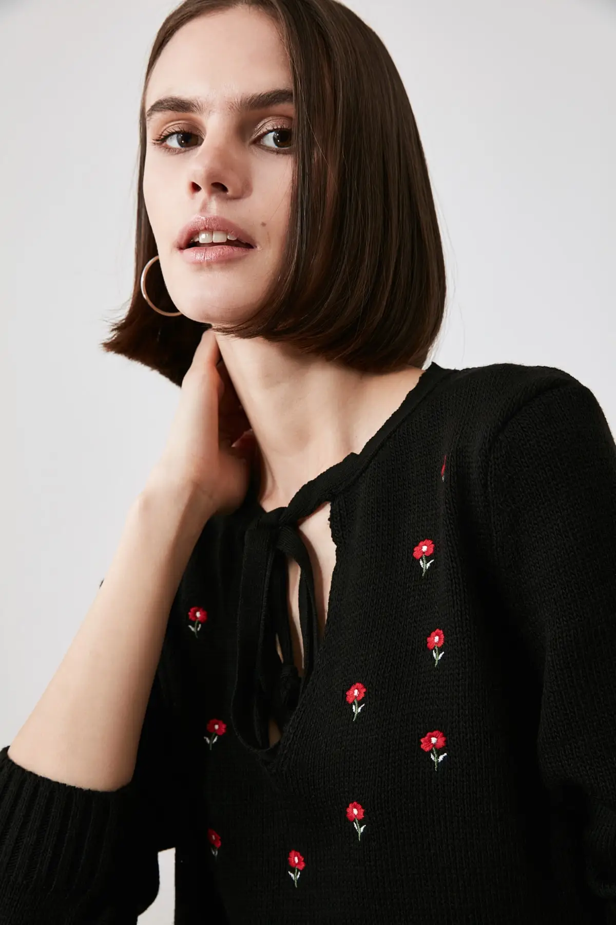 

Trendyol Embroidered Knitwear Sweater TWOAW21KZ2841