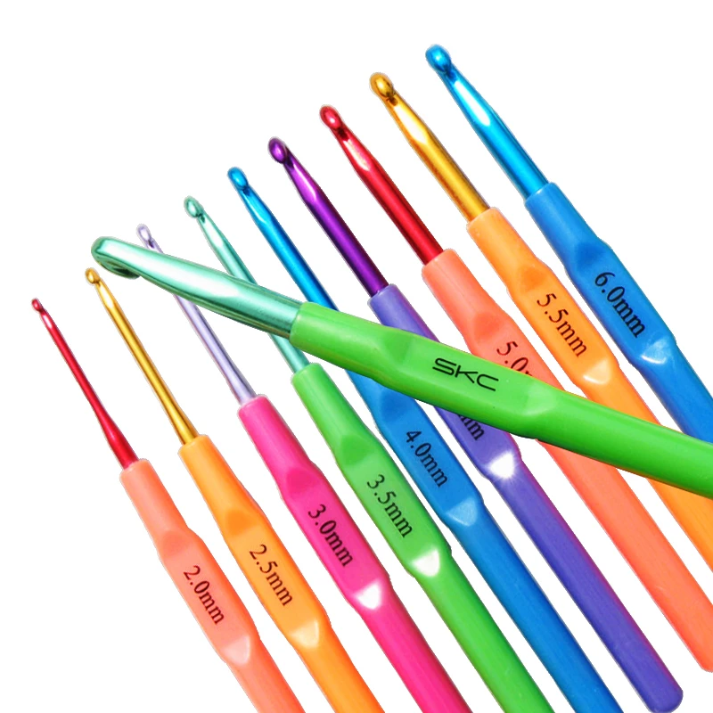 MIUSIE 10 размеров пластиковые ручки Алюминиевые крючки для вязания крючком иглы