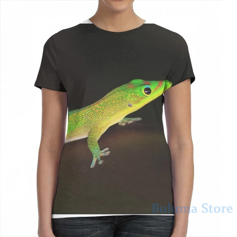 Мужская и женская футболка с принтом Золотая пыль | Женская одежда