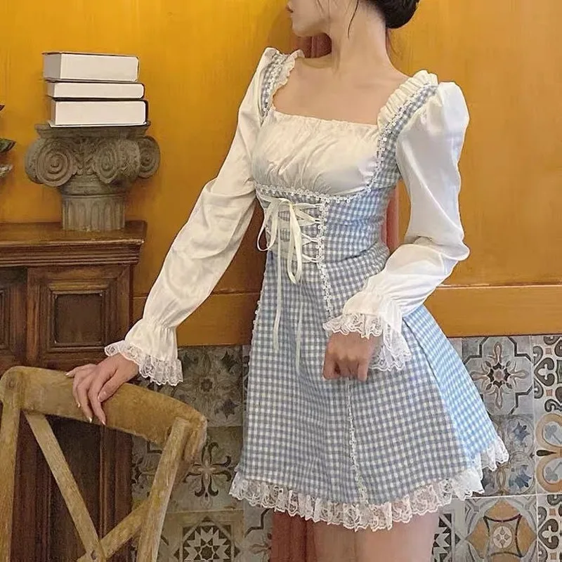 

Платье женское кружевное, с квадратным вырезом и пышными рукавами
