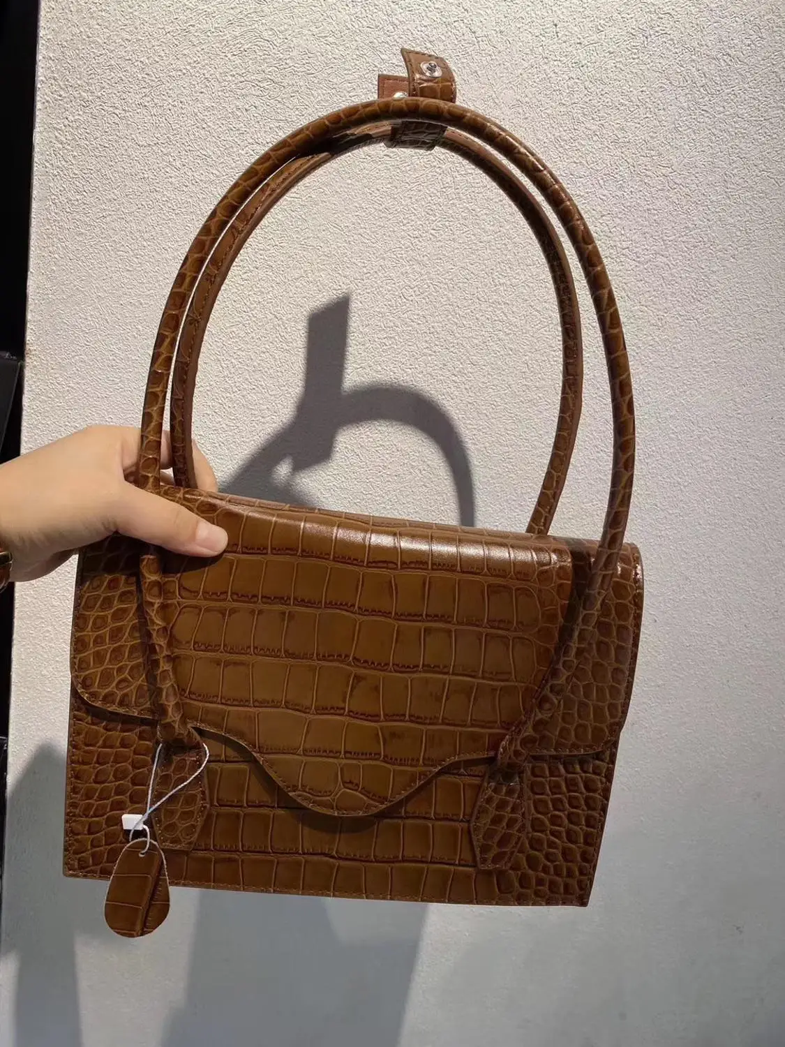 

Crocodile Underarm Bag Shoulder Handle Envelope Bow and Crossbow Organ Underarm Bag