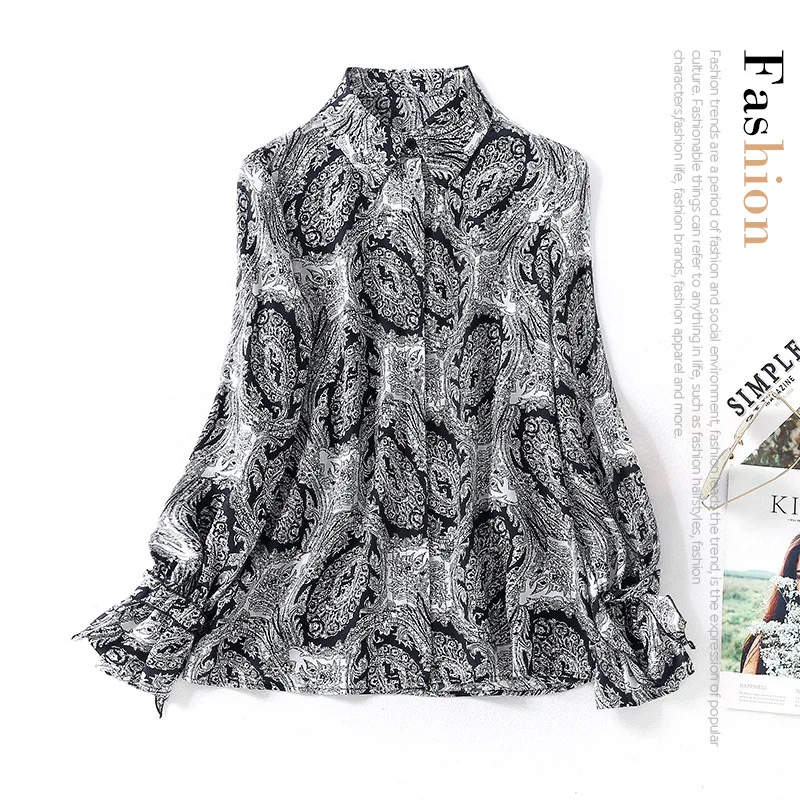 

Женская шелковая рубашка, черная однобортная рубашка с отложным воротником и белым принтом, на шнуровке, с разрезом и рукавами-колокольчика...