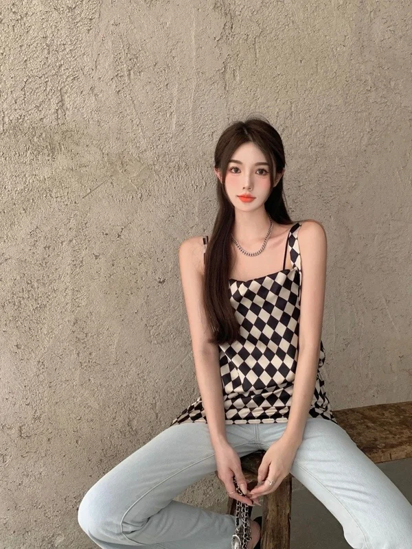 

Real Chessboard Plaid Design