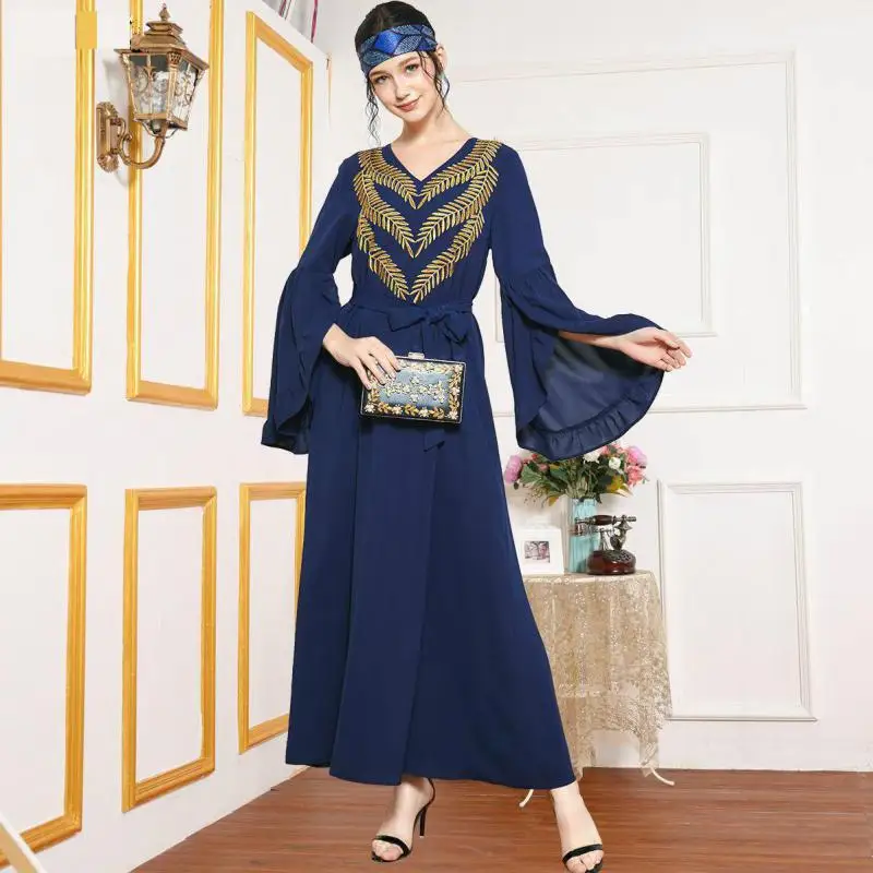 

Kaftan Women's Golden Embroidered Long Flare Long Sleeve Muslim Long Skirt Elegant Islam Dress Habaya Dubai 2021 Woman Caftan