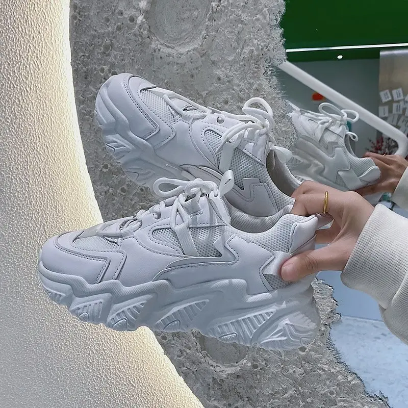 

Кроссовки женские зимние на массивной платформе, Вулканизированная подошва, повседневная спортивная обувь для бега, белые черные, большие ...