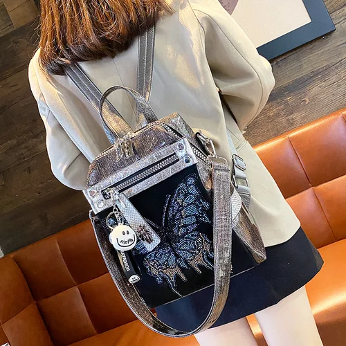 

Блестящий женский рюкзак Стразы с бабочками, Высококачественная кожаная сумка из ПВХ со стразами, женский корейский рюкзак с несколькими к...