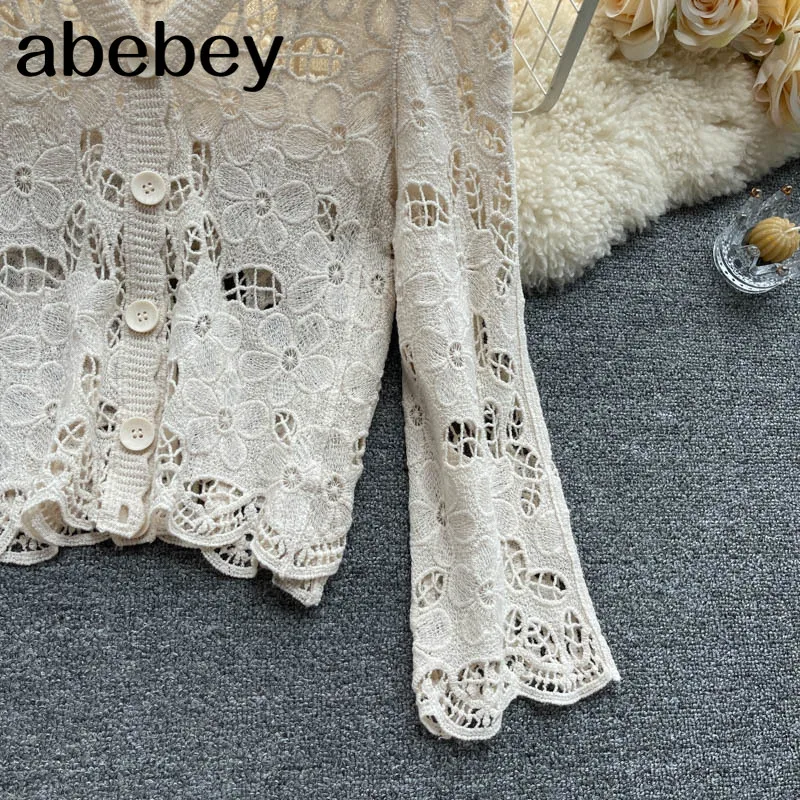 

Women Design Korean Blouse Casual Fashion Long Sleeve Tops Spring Chic Splice Hook Flower Knitted Blouses 2021