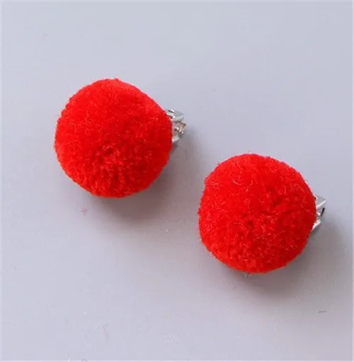 Red UNWE 1 пара серьга в виде клипсы не прокалываются клипсы для ушей милая леди/девушки Помпон Мяч невидимая Подушка ушные клипсы для изящных детей - Окраска металла: Red