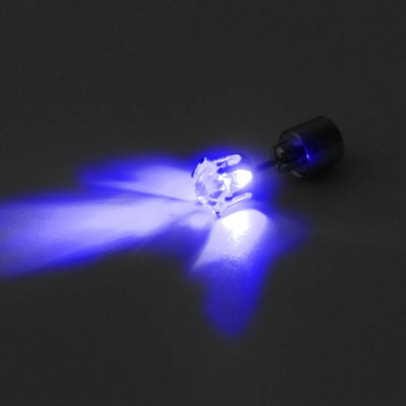 Блестящие светодиодные серьги гвоздики с изменением цвета светильник