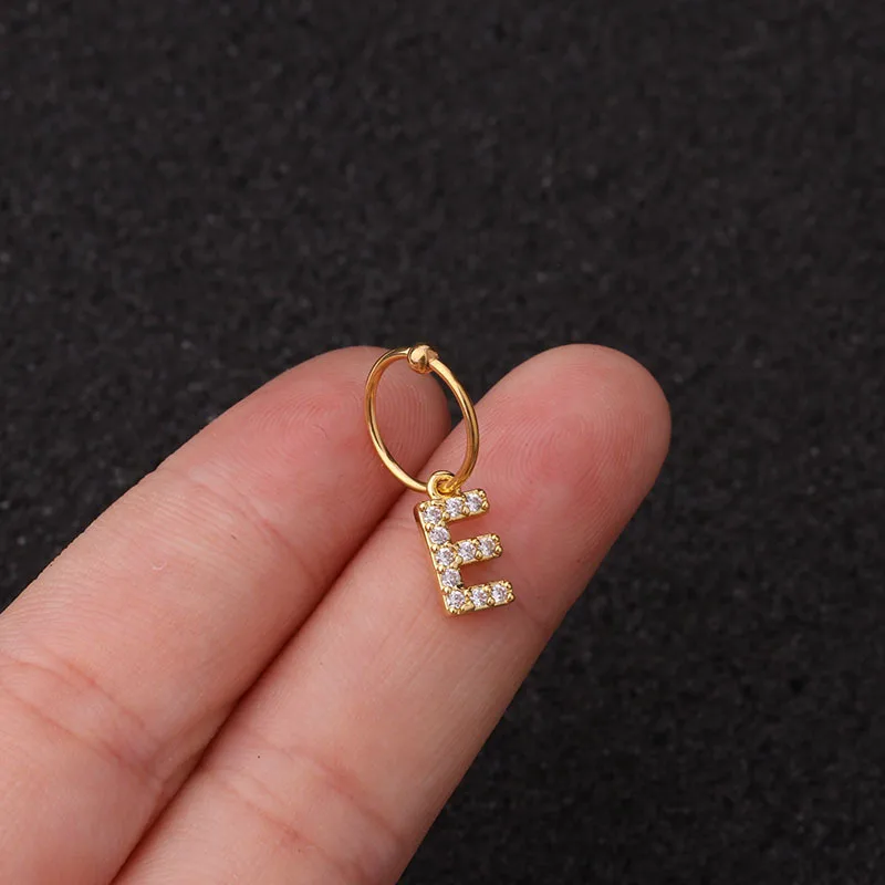Женские 26 букв английского алфавита Винт пирсинг маленькая серьга-кольцо