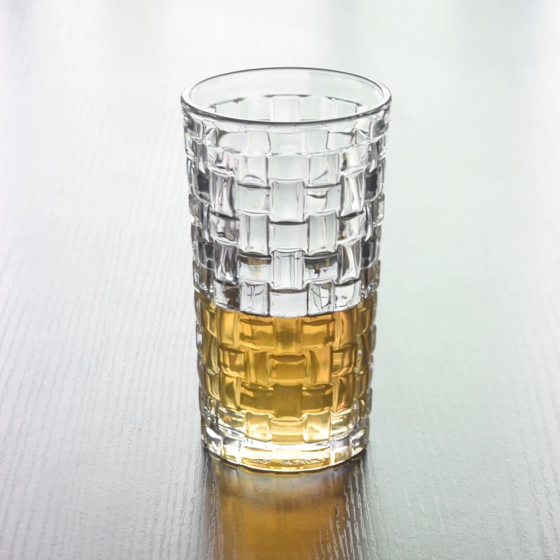 

2 Pcs/lot classical transparent fashion whiskey wine glass party pub wine drinking glass cups 0901-38