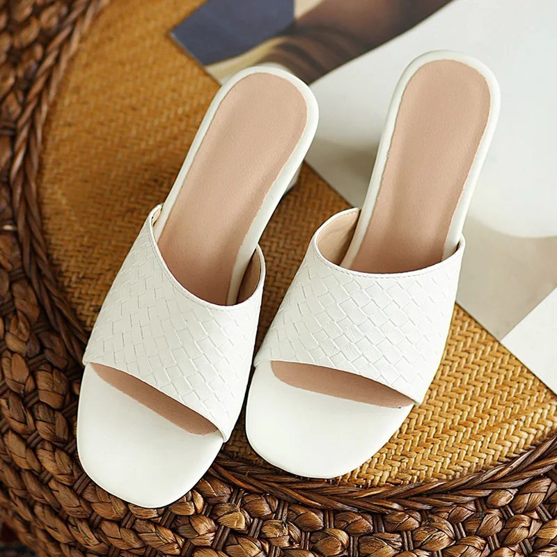 

Plus Size 32 48 Slippers Women 2021 Summer New Fashion Peep Toe Block High Heels Solid Mules Black White Apricot Outside Shoes