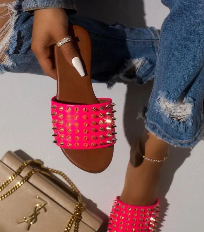 Sandalias de verano para mujer con remaches recortadas damas sandalias forma plana vaciones al aire libre diaposi|Тапочки| |