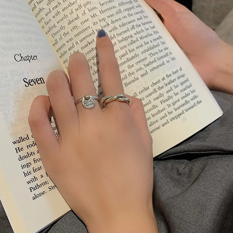 

Женское кольцо из серебра 925 пробы, с надписью