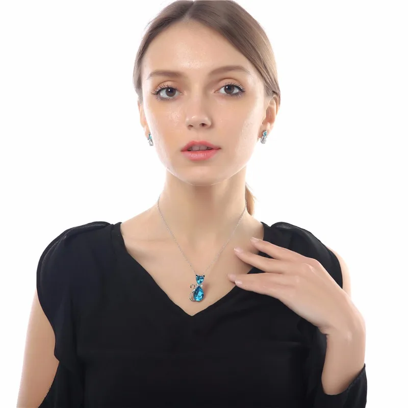 

Luxury French Design Women Necklaces Fashion Jewelry Accesorries Austrian Crystal Cat Pendant Neckless for Girls Couple Gifts