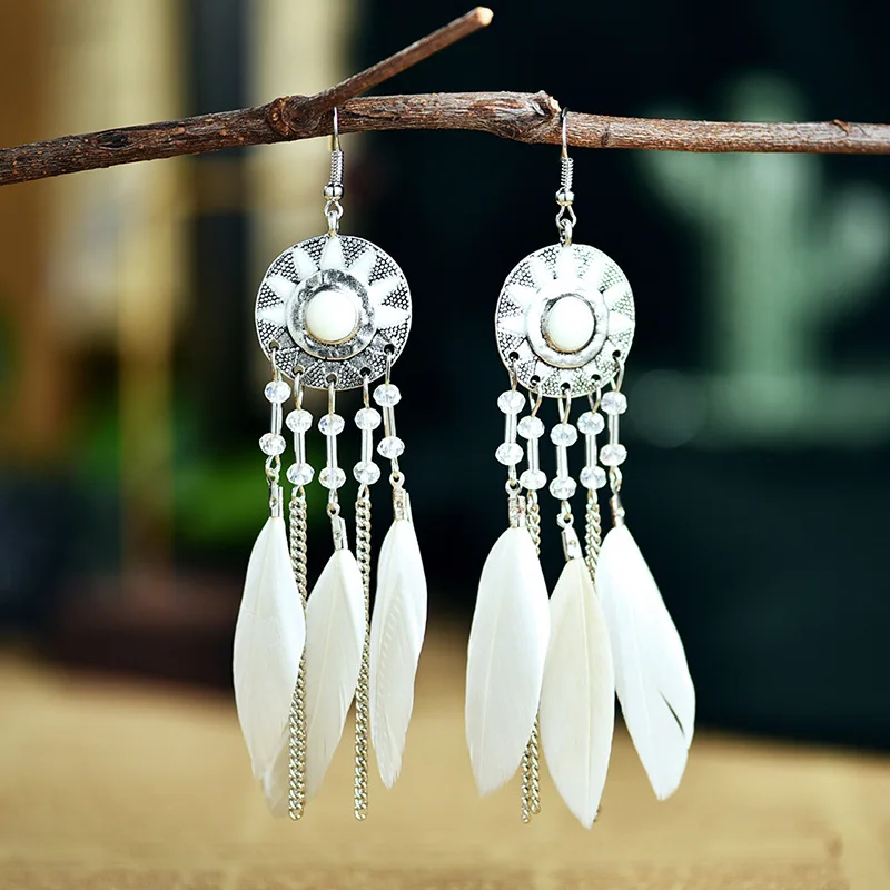 

Fashion Accessories 2021 luxury Round sun long feathered earrings with vintage silver Bohemian tassel pendant and chain earrings