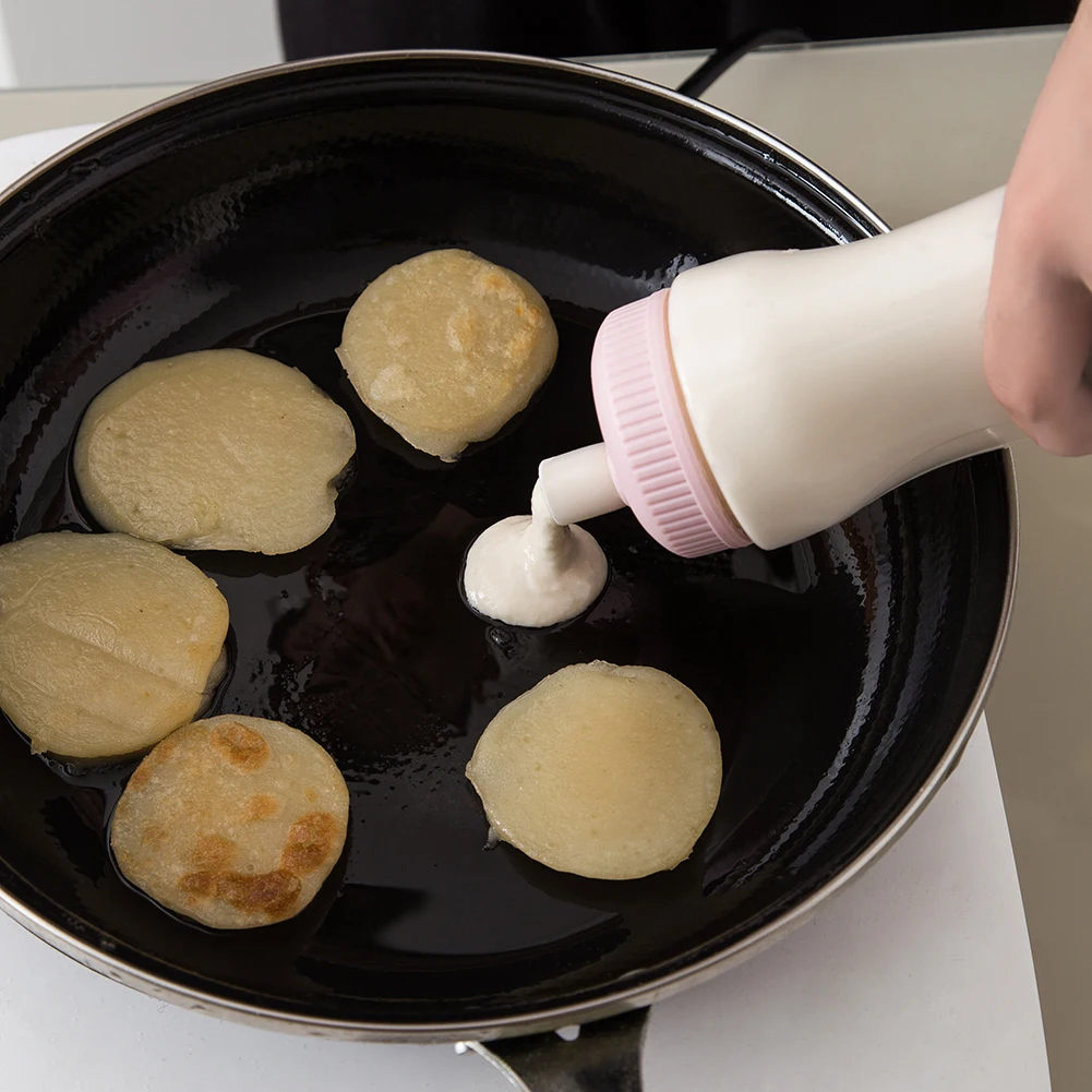 

Hand-cranked Batter Dispenser Bottle Cream Mixing Shaker Ball Kitchen Baking DIY Pot Muffin Mixing Bottle With Scale Tools