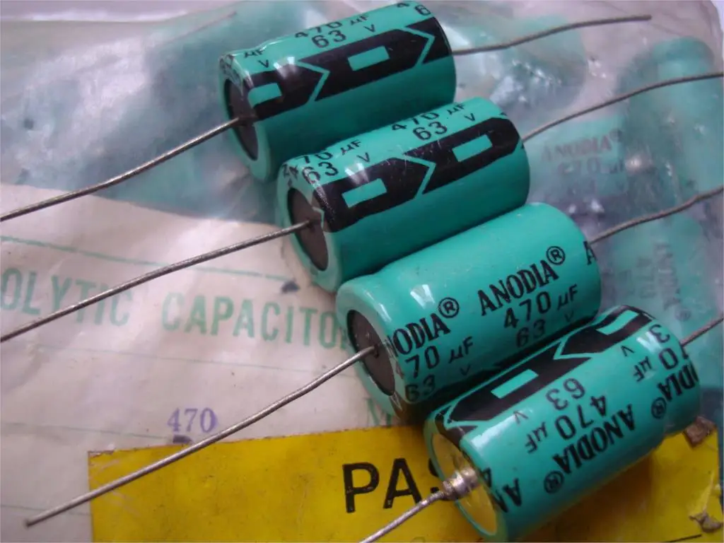 Оригинальный импортный анодия 63 в 470 мкФ осевой трубчатый усилитель лихорадка Hi-Fi