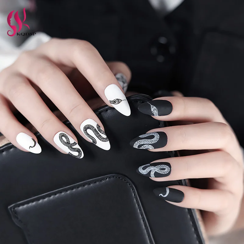 3D-Наклейки для ногтей в виде змеи черного и белого цветов | Красота здоровье