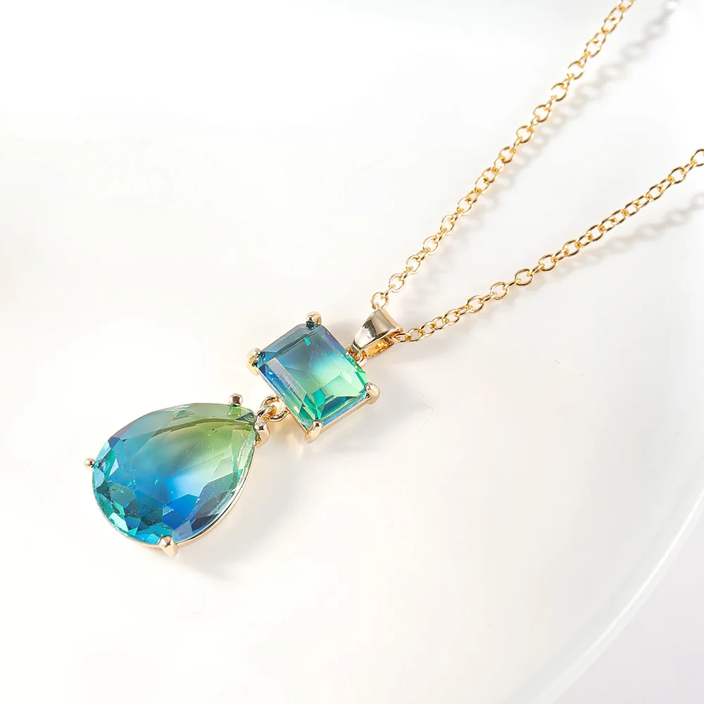 

Fashion Simple Geometric Zircon Pendant New Wild Hot-selling Creative Zircon Lady Necklace