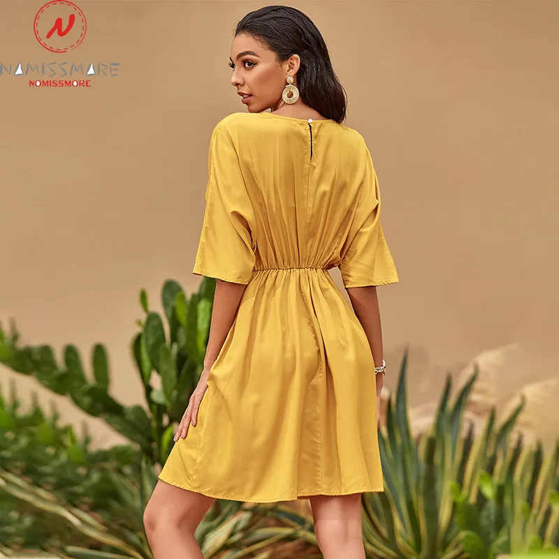

Fashion Women Summer Solid Color A-Line Dress Wrinkle Design O-Neck Half Batwing Sleeve High Waist Slim Pullovers Mini Dress