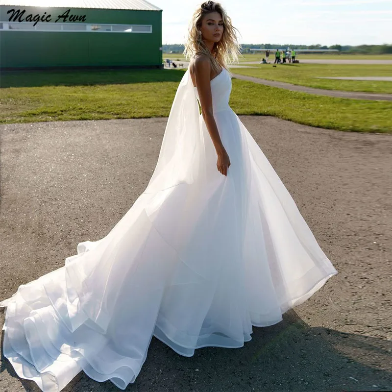 

Magic Awn One Shoulder Country Wedding Dresses Organza Strap Pleats White Boho Wedding Party Gowns A-Line Beach Cheap Vestidos