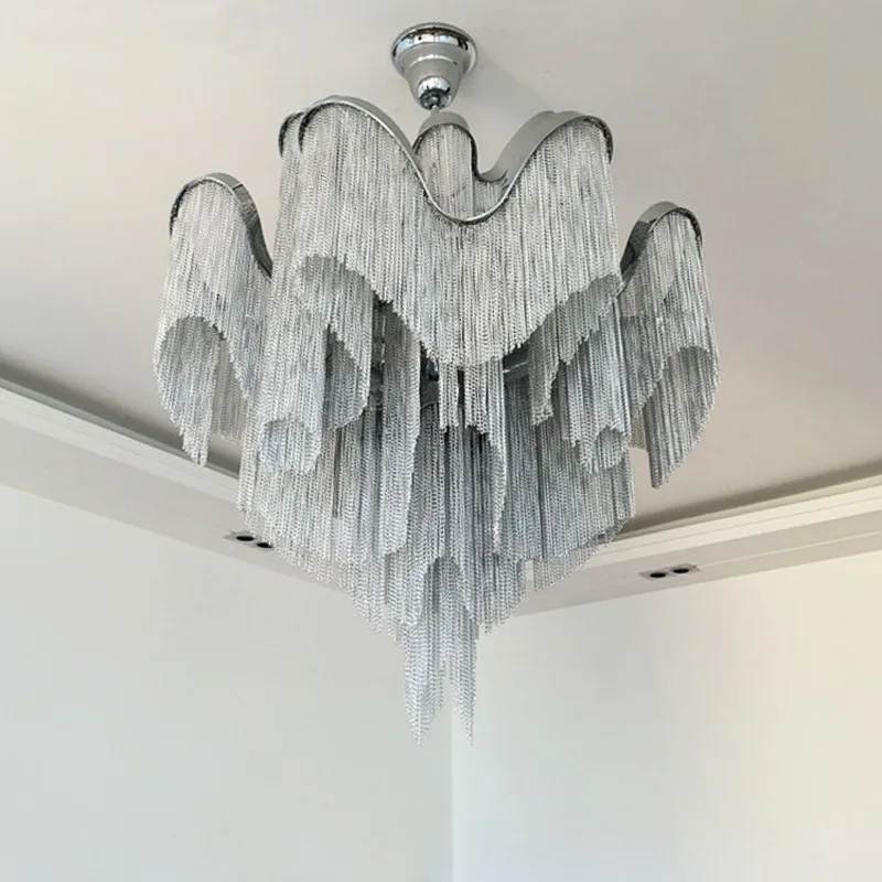 Большая люстра для фойе и вестибюля отеля серебристая золотистая алюминиевая