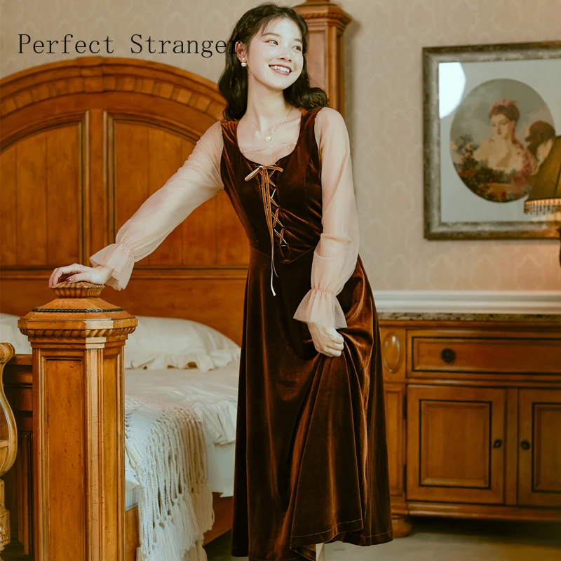 Женское длинное бархатное платье элегантное во французском стиле ретро