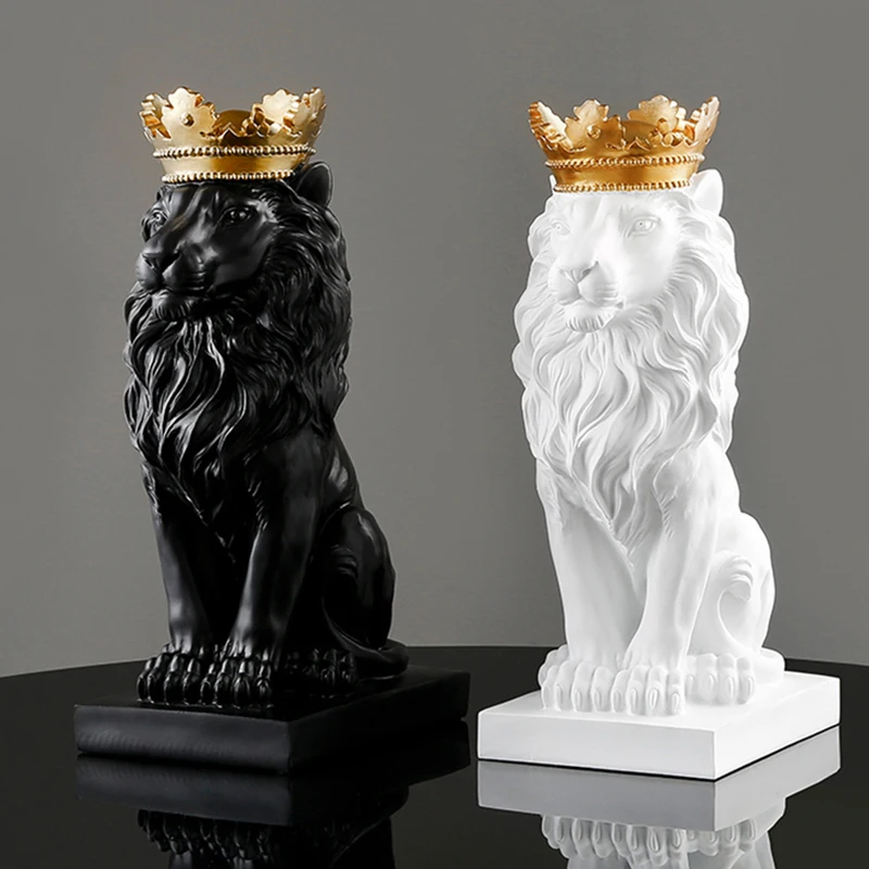 

Modern soft decoration American light luxury lion decoration model room European luxury living room decoration African crafts