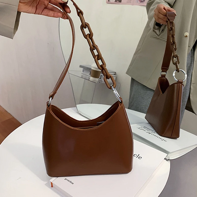 

PU Leather Women's Chain Shoulder Bag Fashion Luxury Retro Acrylic