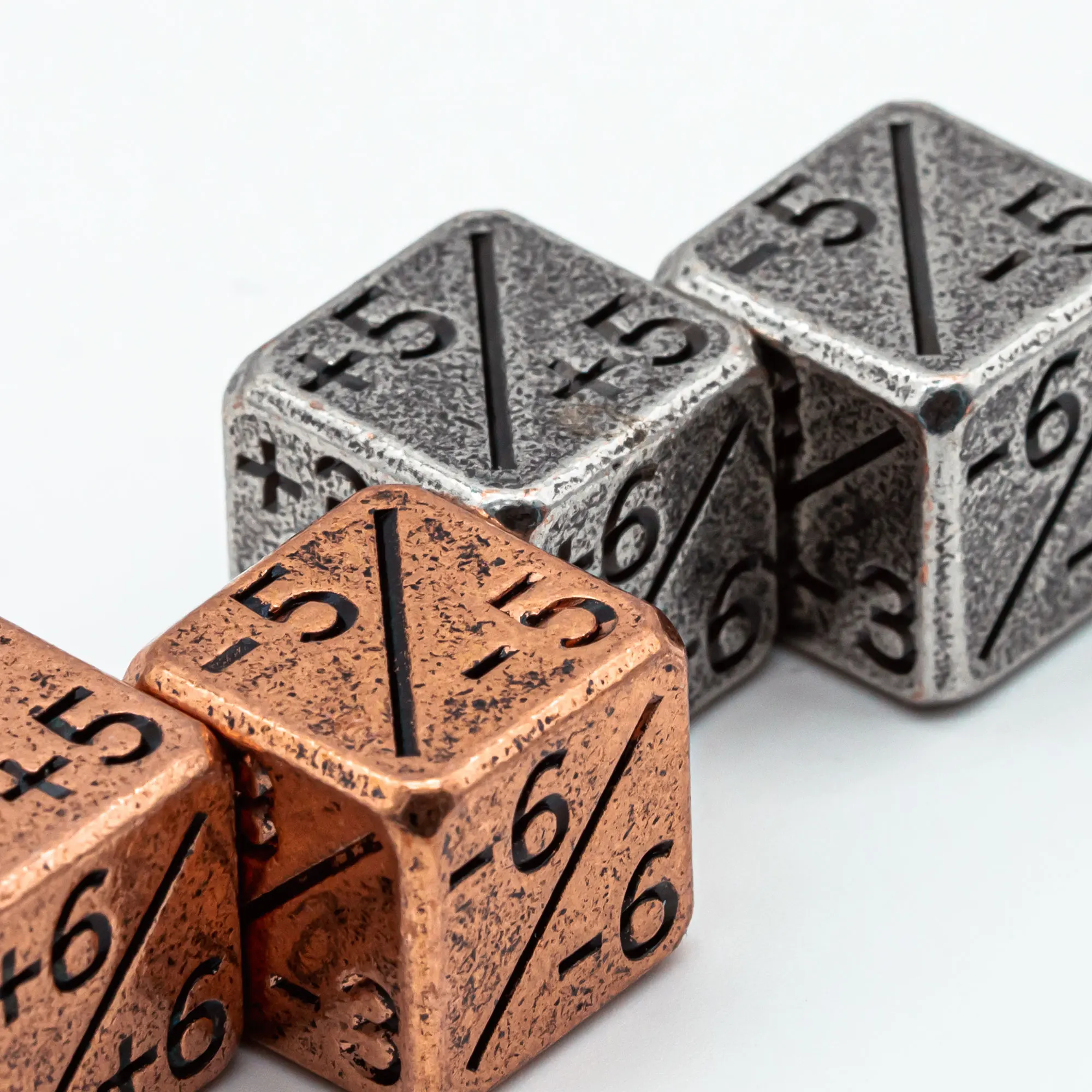2 Pcs Metal Dice Counters 15MM include 1Pc Positive +1/+1 and 1 Pc-Negative -1/-1 D6 For Magic The Gathering CCG MTG | Спорт и