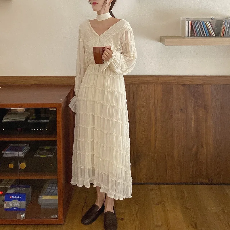 

Women Dress V-Neck Flare Sleeve Elegant Ruffles Loose Heavy Pleated Long Dress Maxi Feminino Vestido Casual Ladies Dress Black