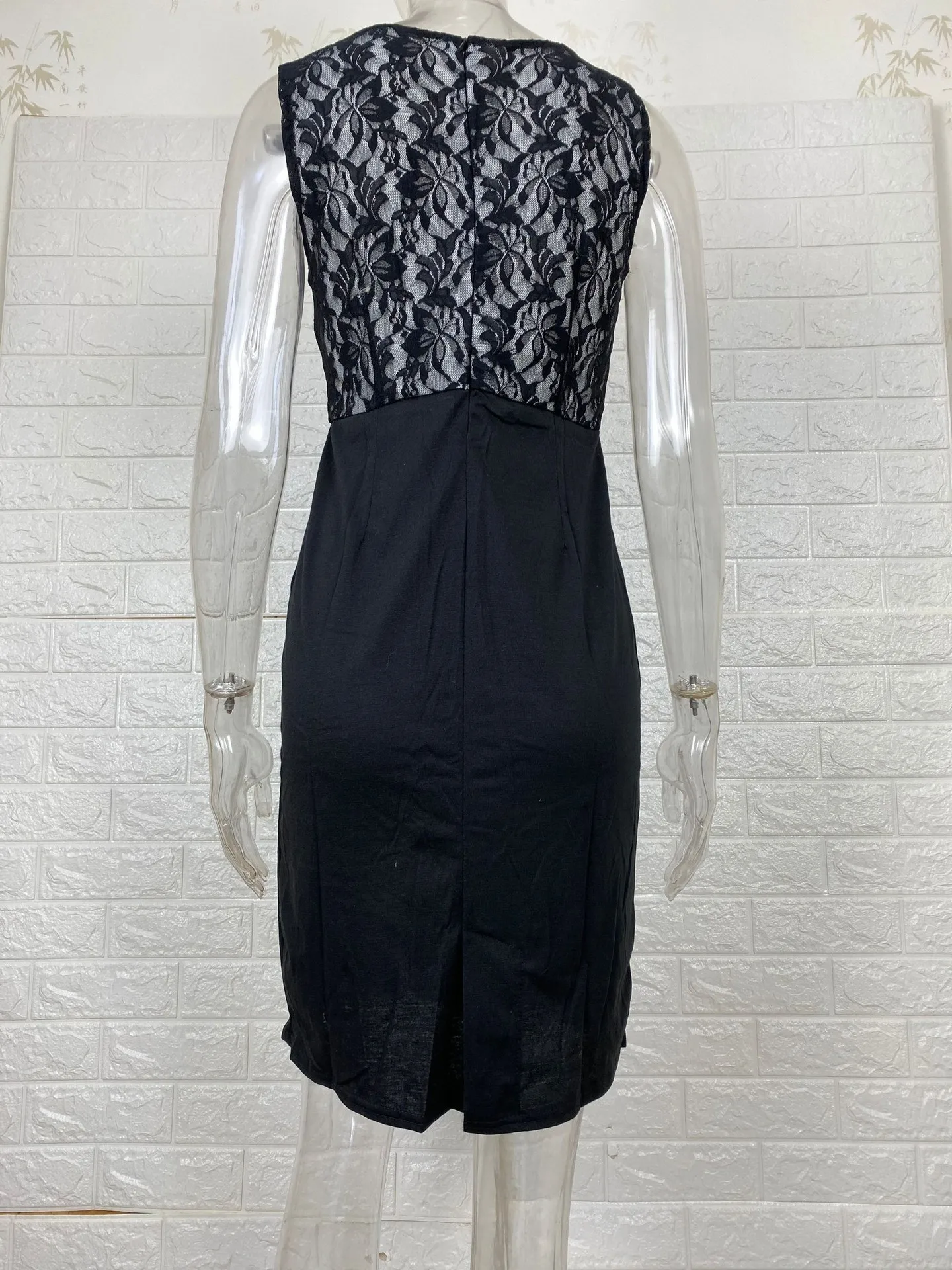 

2021 latest hot sale European and American elegant style neutral lace stitching slim simple buttocks pencil skirt dress