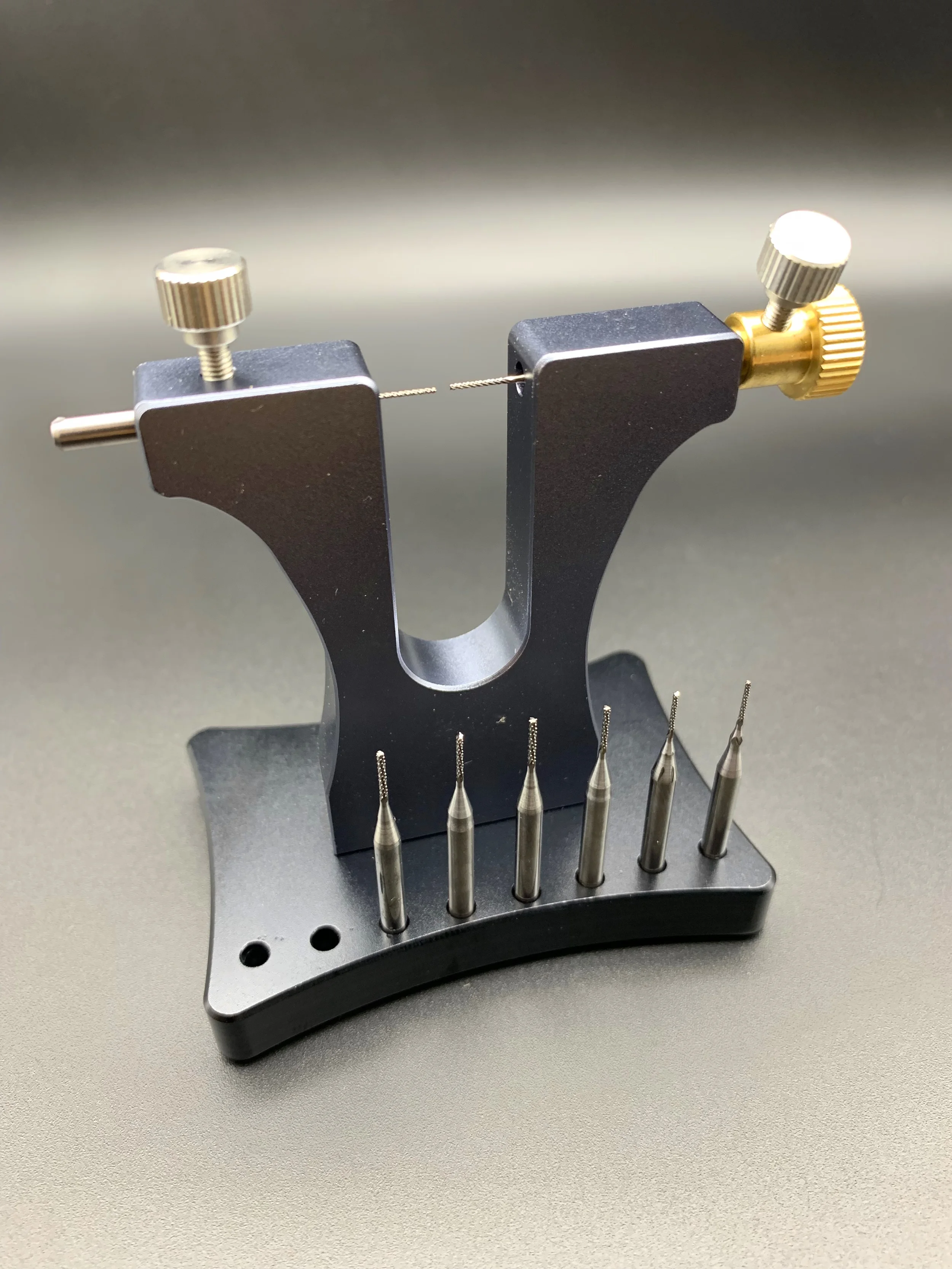 Экстрактор поврежденных винтов профессиональный инструмент для удаления