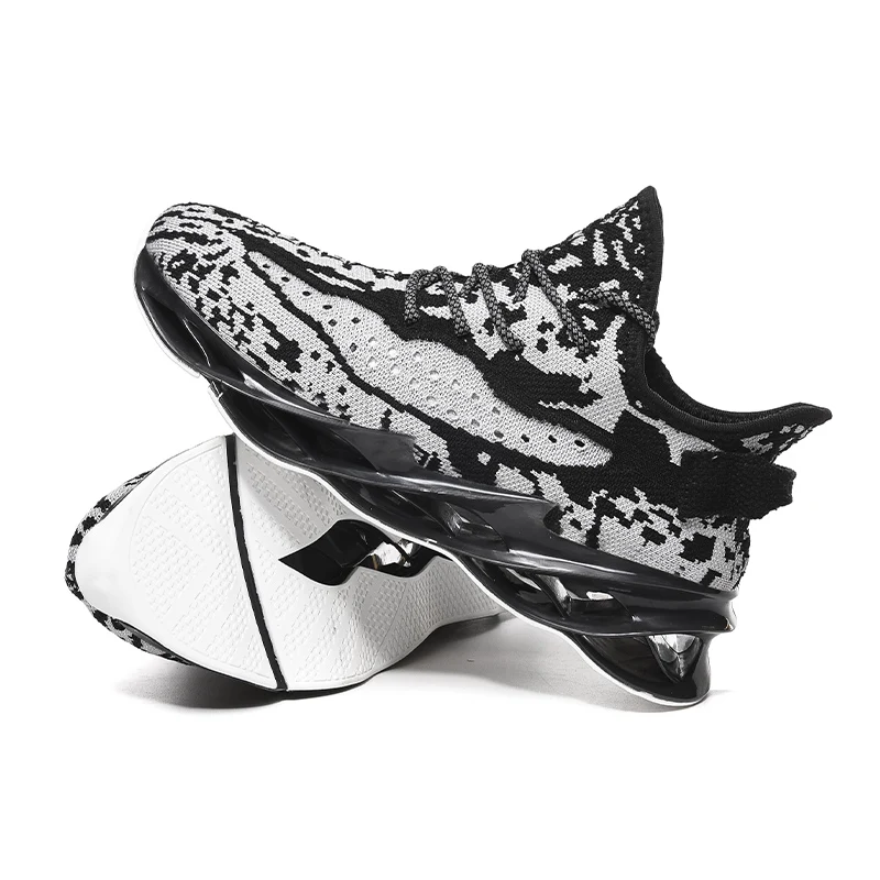 

Explosive style 2021 plus size fashionable men's sneakers are fast, light and comfortable