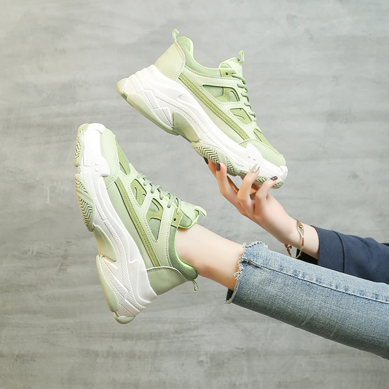 Женские массивные кроссовки Вулканизированная плотная подошва на шнуровке