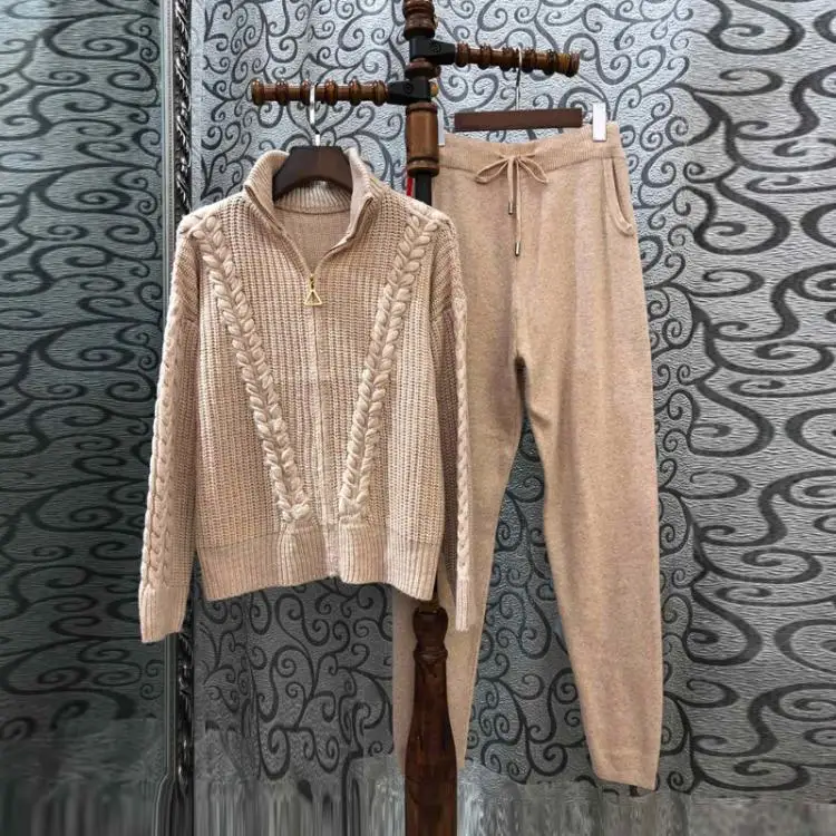 Шерстяной кашемировый вязаный теплый костюм с вышивкой шерстяной свитер высоким