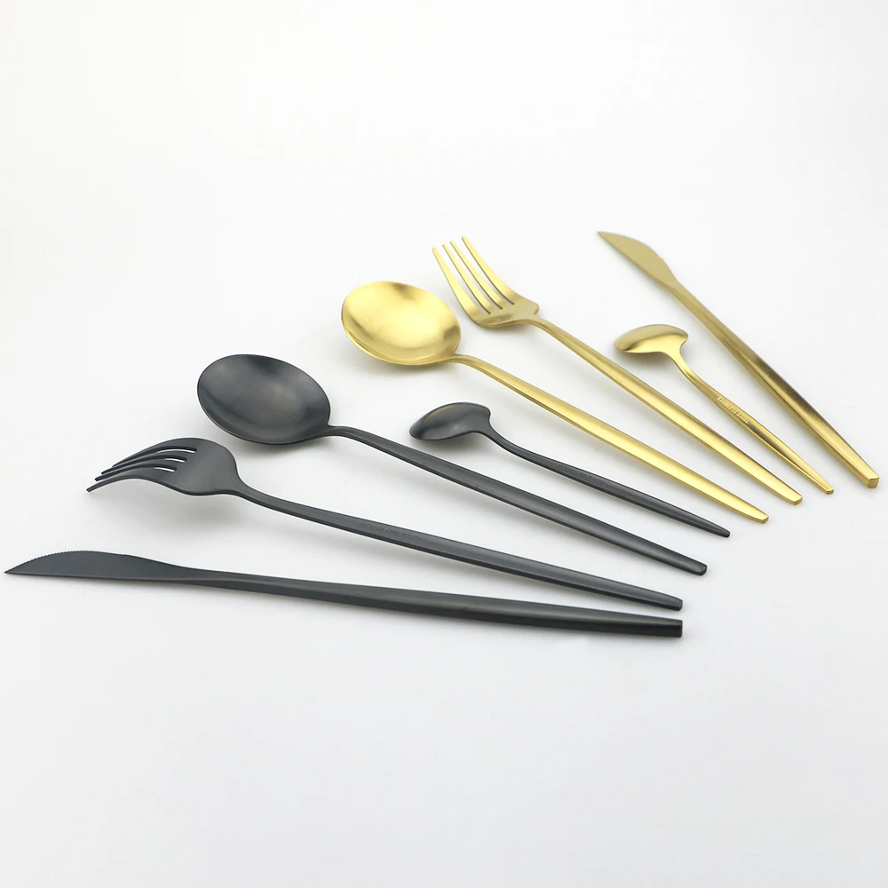Набор столовых приборов из нержавеющей стали черного и золотого цвета 6/30