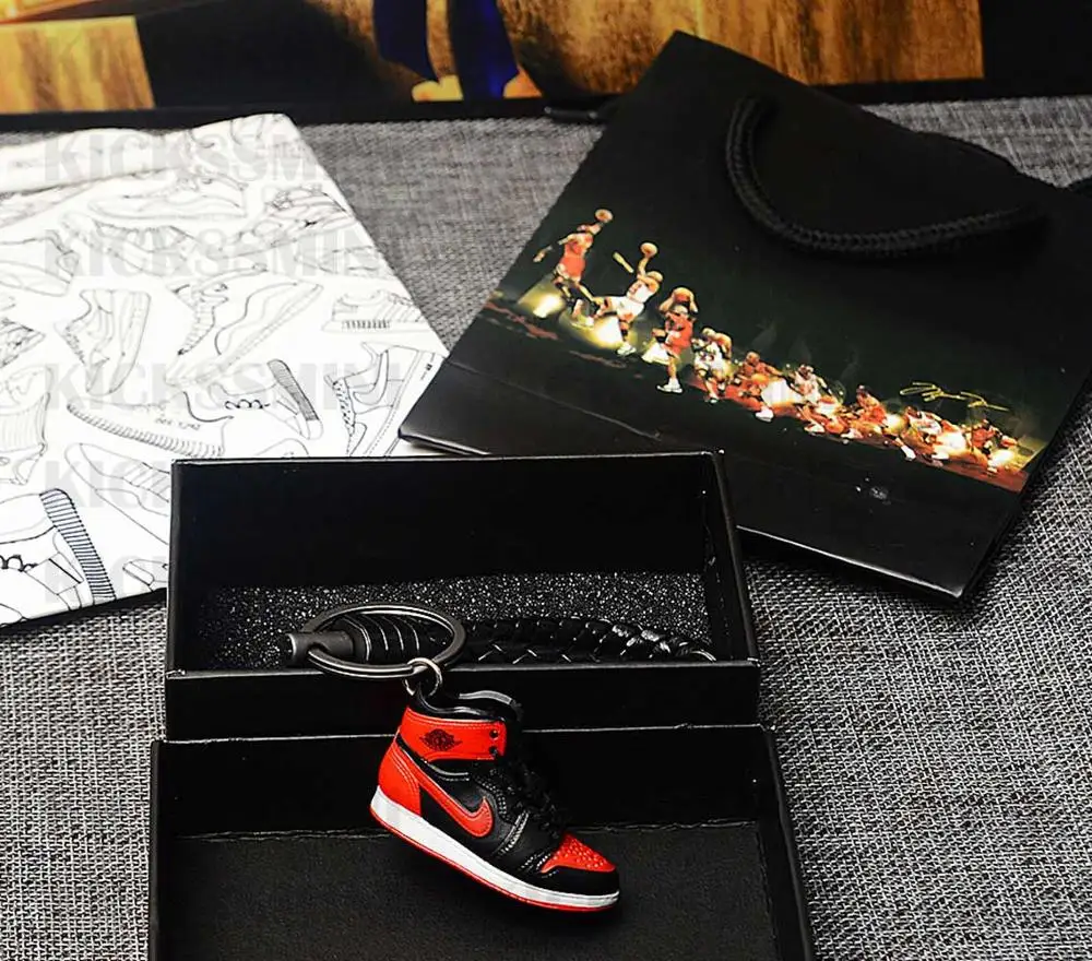 a shoe w rope Персональный DIY Air Jordan " разбитая задняя панель" часть 1 3D кроссовок фигурный брелок сумка коробка Подвеска для пары Кукла аксессуар - Цвет: a shoe w rope
