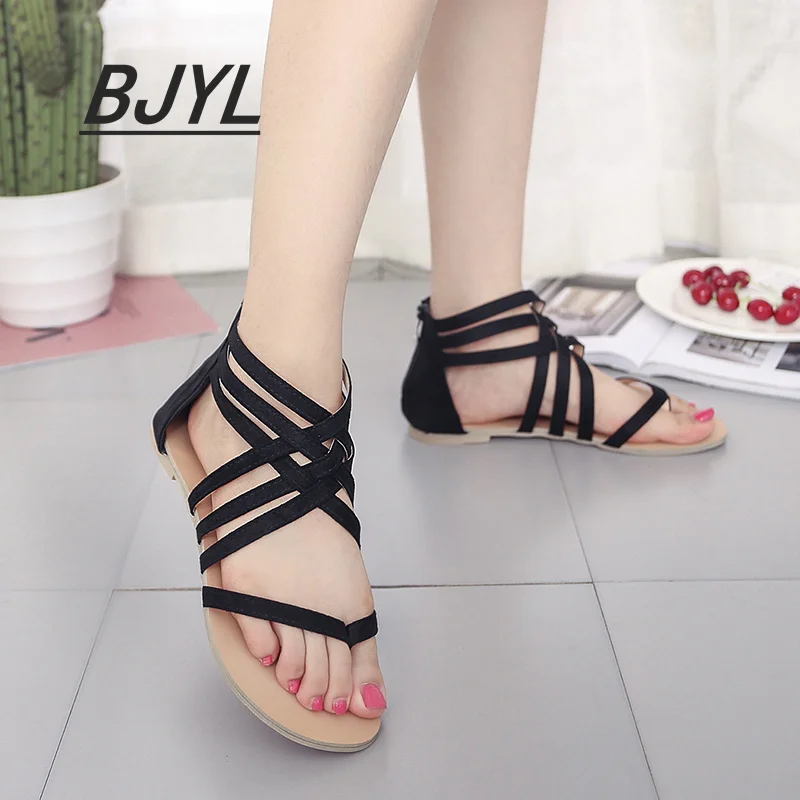 

Large Size New Sandals Female Summer Flip Flops Cross Straps Comfortable Beach Shoes Rear Zipper Fashion Sandals