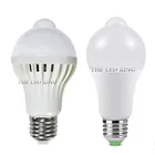 Лампочка со светодиодным датчиком E27 B22 10 Вт 15 Вт заката до рассвета смарт-лампа AC85V-265V дневной и ночной Светильник Автоматическое включениеOff для Лестницы прихожей путь