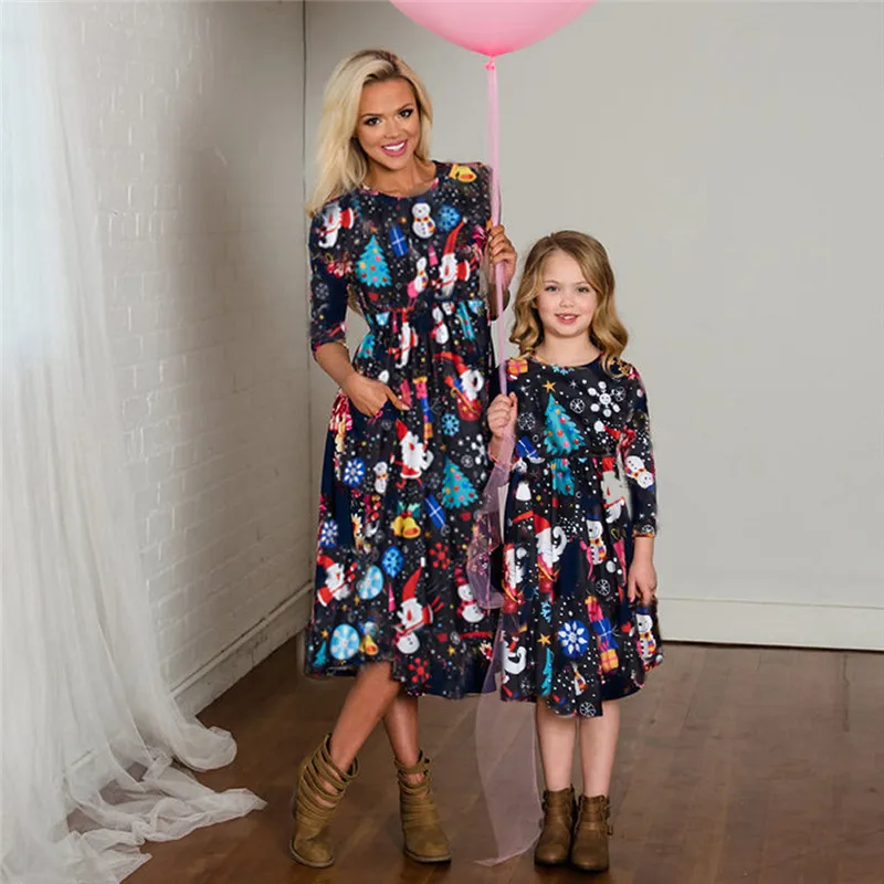 Платье для мамы и дочки семейная одежда наряды ребенка на Рождество девочек с