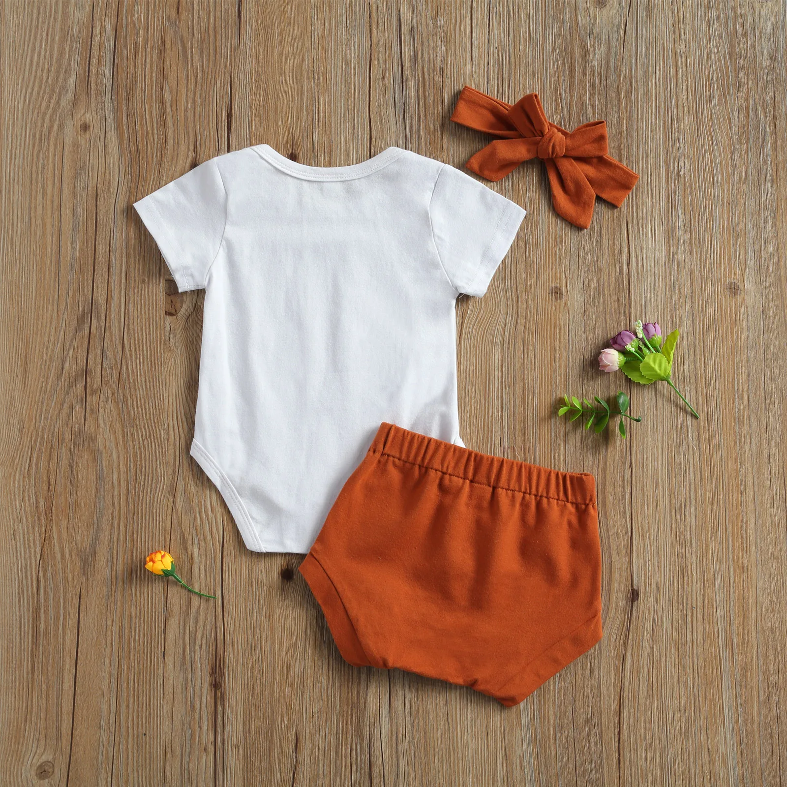 

Pudcoco 0-18M Toddler Baby Girl Summer 3Pcs Set Sun Moon Stars Letter Print Short Sleeve Bodysuit+Shorts+Headband Infant Outfit